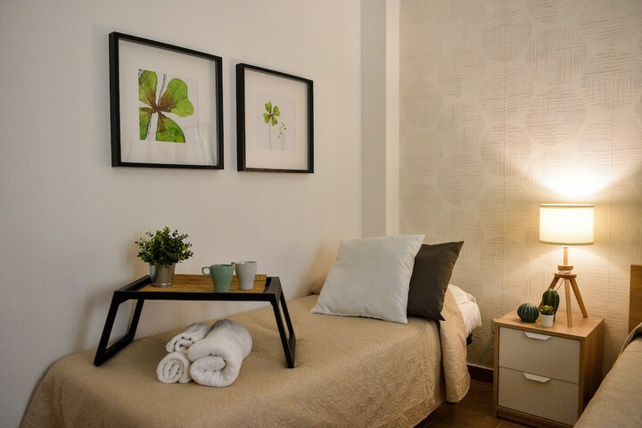 Room 15 of 51
