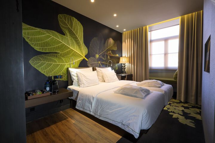 Room 5 of 54
