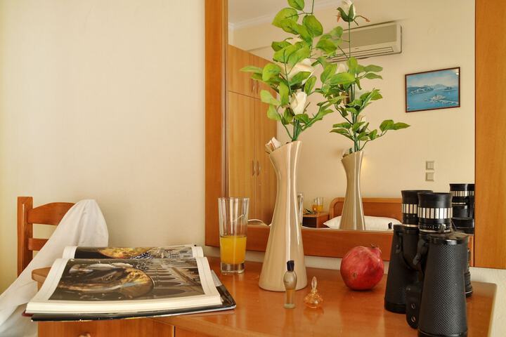 Room 14 of 44