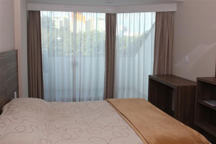 Room 5 of 42