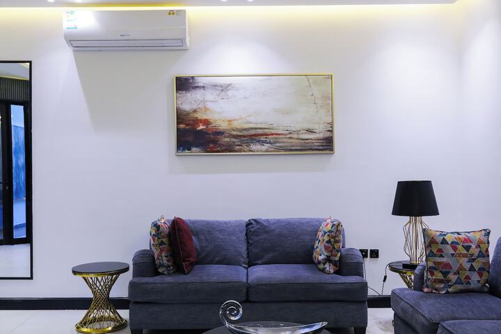 Room 75 of 178