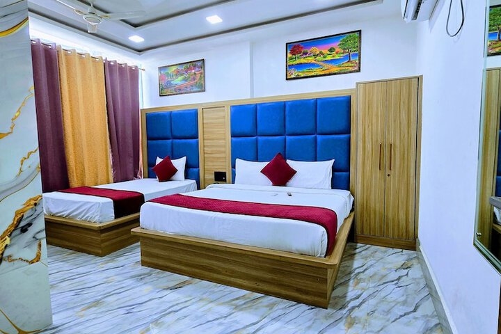 Room 17 of 60