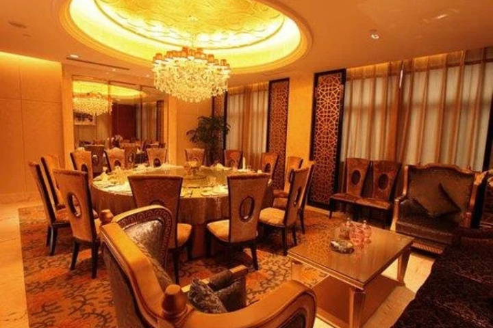 Dining 14 of 14
