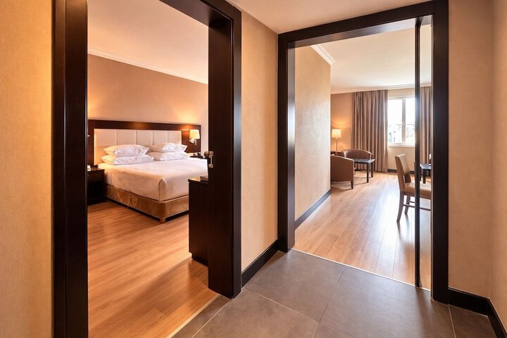 Room 40 of 84