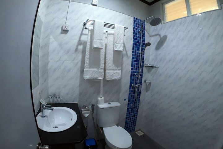 Room 29 of 34