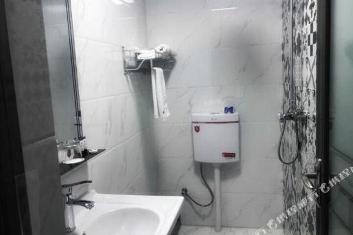 Light hotel