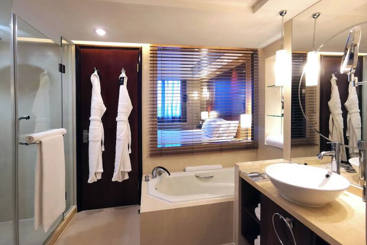 Room 74 of 156
