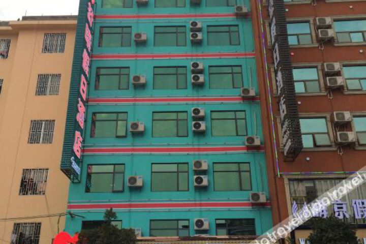 Hotel 3 of 36