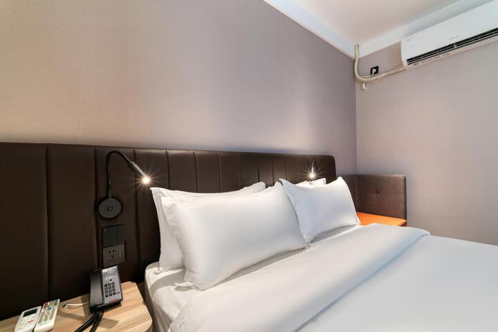 Room 38 of 39