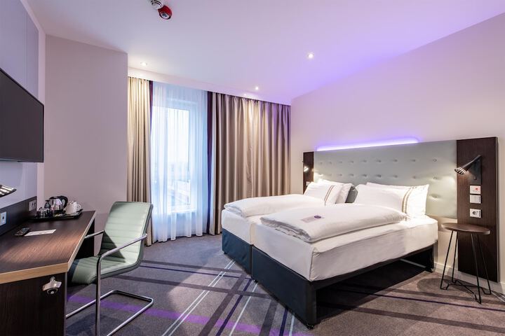 Room 4 of 22