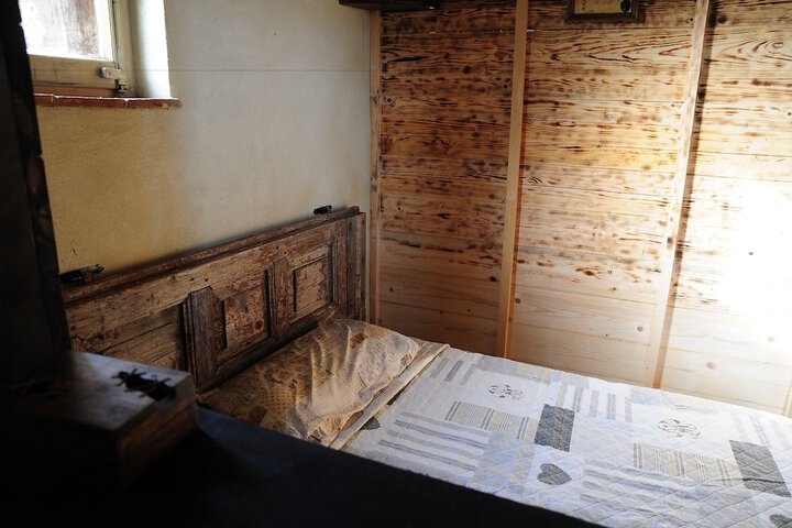 Room 18 of 26
