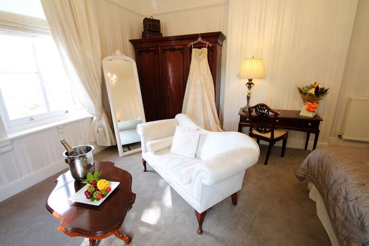 Room 18 of 40