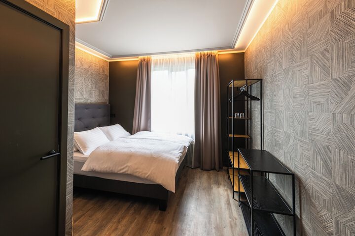 Room 19 of 65