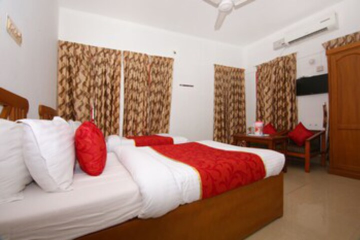 Room 11 of 20