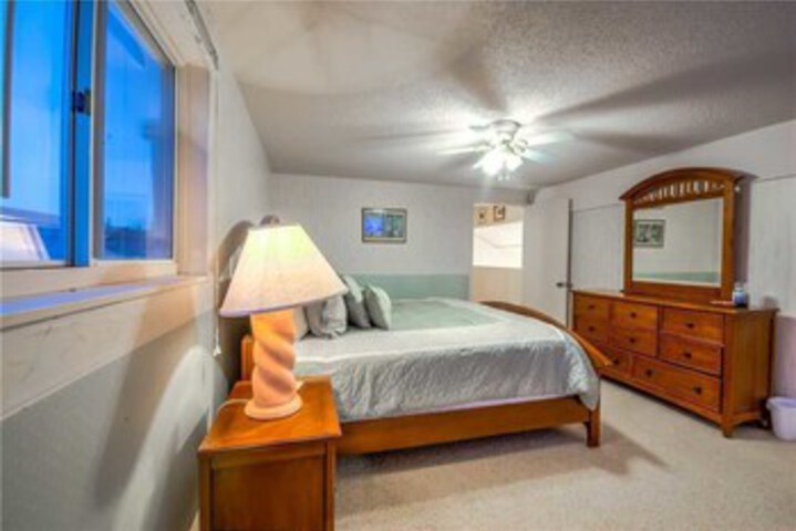 Room 20 of 27