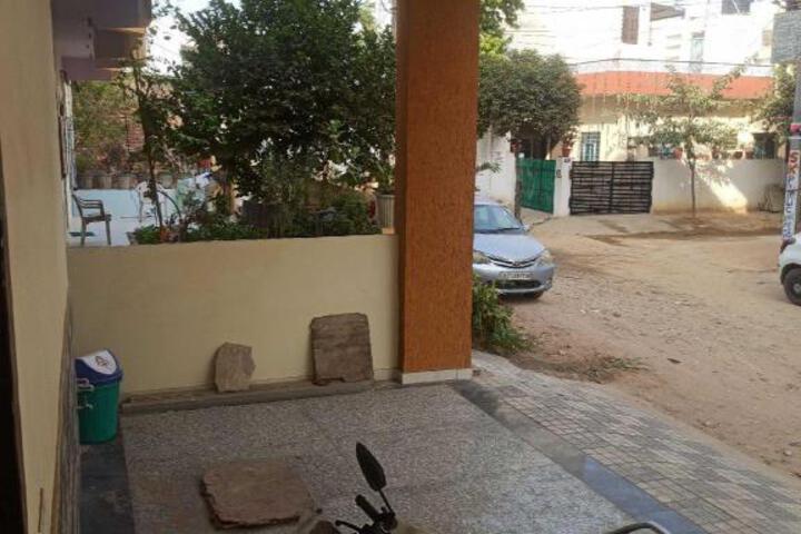 OYO 821162 Hotel 247 living