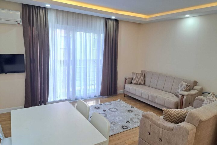 Room 100 of 151