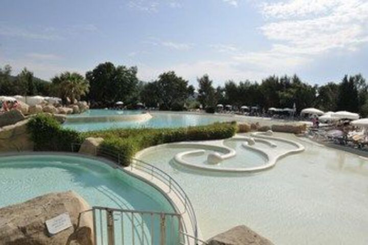Pool 174 of 228
