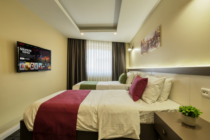 Room 20 of 28