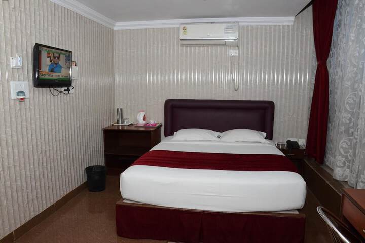 Room 21 of 41