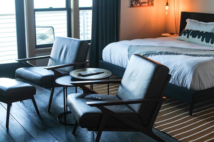 Room 28 of 159