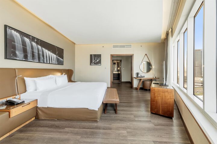Room 43 of 260