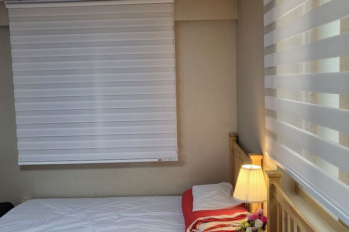 Room 27 of 48