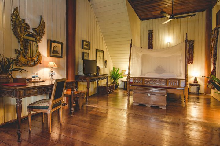 Room 20 of 74