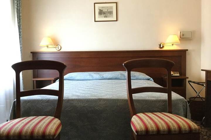 Room 8 of 45