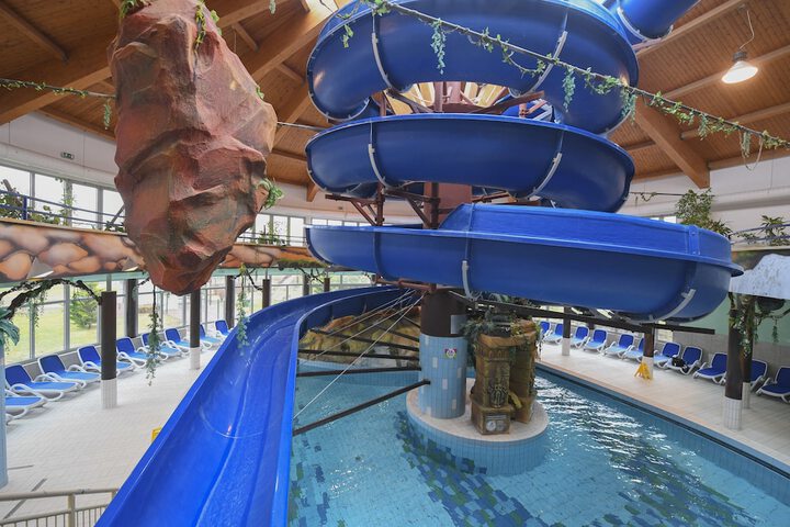Pool 30 of 80