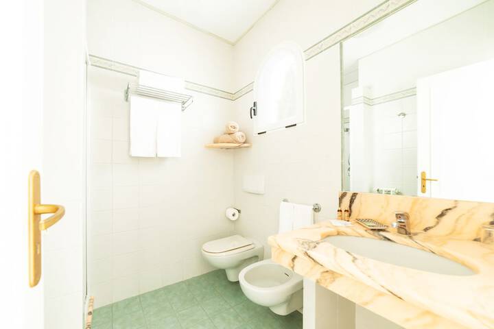 Room 20 of 62