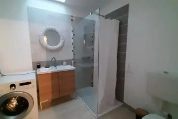 Room 3 of 11