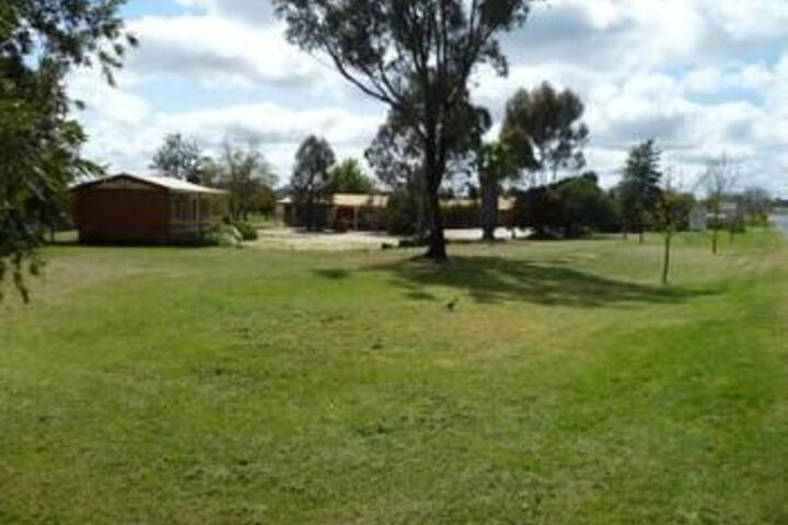 Property Grounds 15 of 16