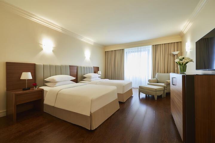 Room 32 of 112