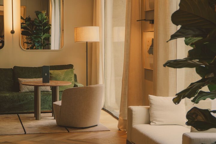 Hotel Interior 4 of 153