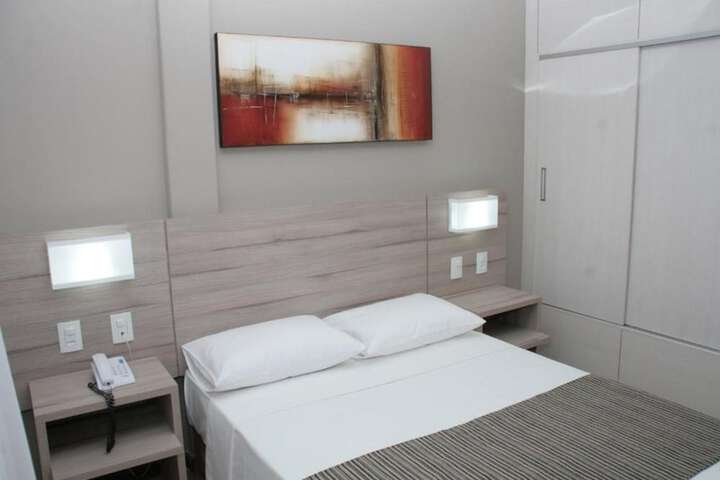 Room 11 of 36