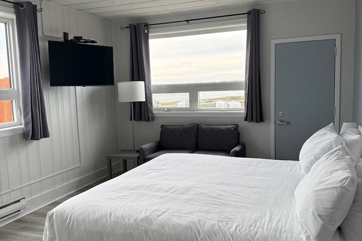 Room 9 of 40