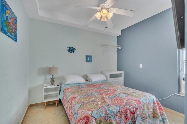 Room 47 of 109