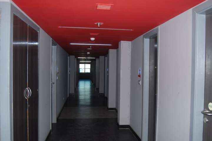 Ballroom/Hall 15 of 32