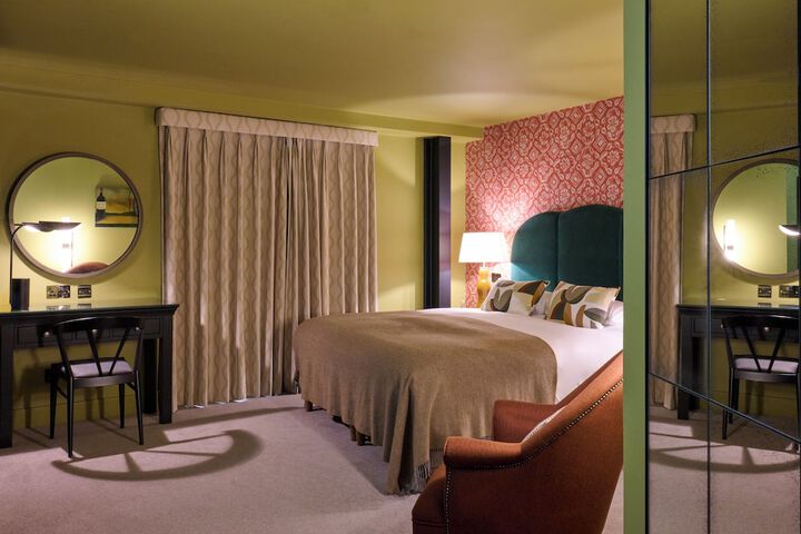 Room 6 of 59