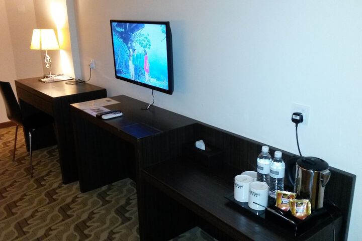 Room 17 of 26