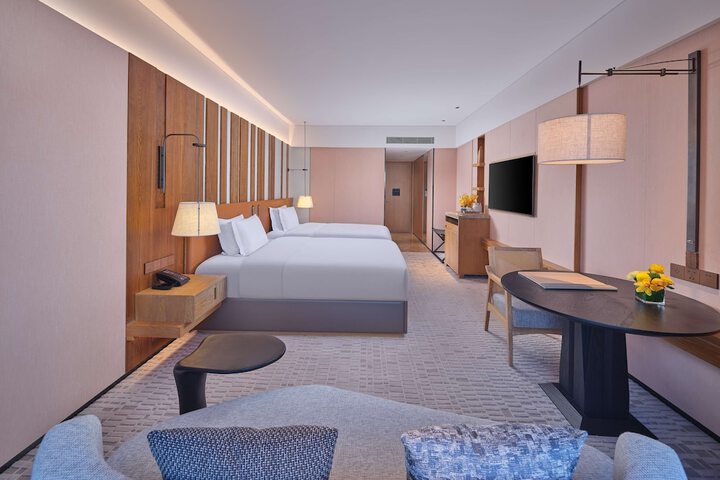 Room 19 of 53