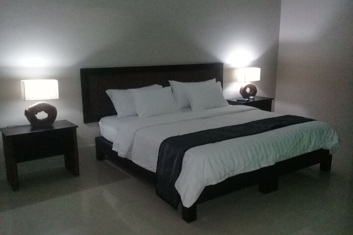Room 4 of 51