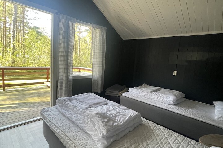 Room 6 of 40