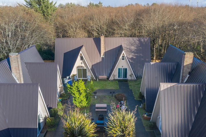 Hotel Exterior 120 of 129