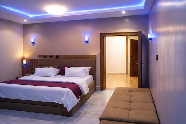 Room 3 of 6