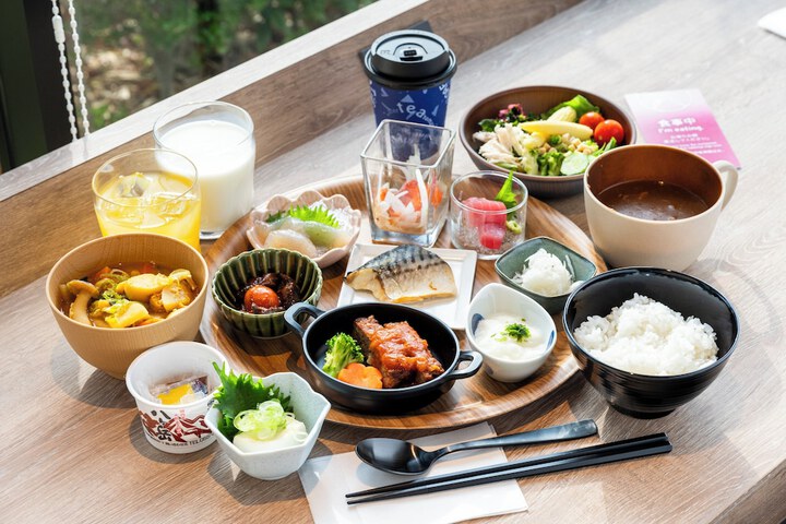 Breakfast buffet