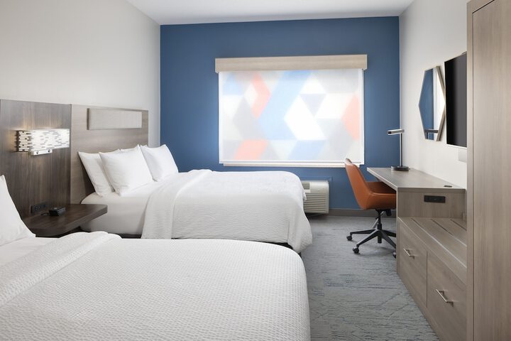 Room 12 of 40