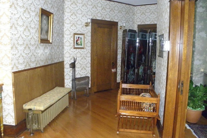 Room 5 of 24