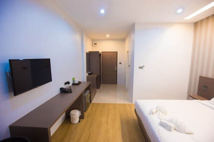 Room 19 of 83